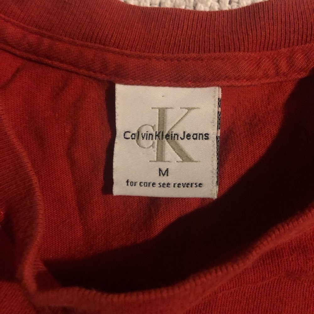 Calvin Klein Tee - Picture 2 of 2